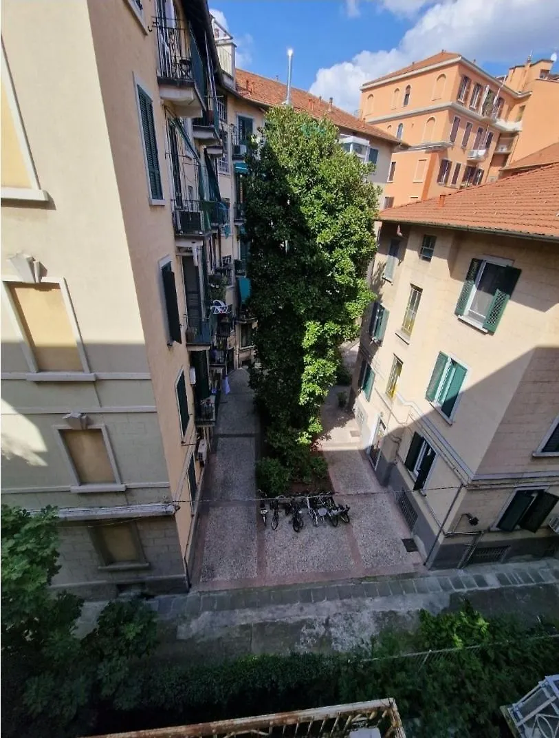 Room In The City Center - Stanza In Centro Citta Milan Séjour chez l'habitant